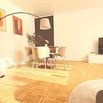 Neues Apartment, 5 Min Bis Zum Westfield Center * أوبيرهاوزين