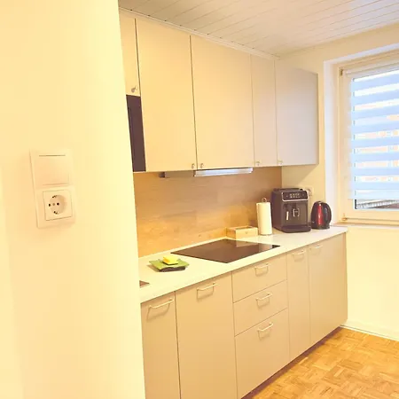 Neues Apartment, 5 Min Bis Zum Westfield Center شقة