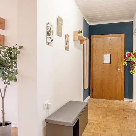 Moderne Wohnung, 5 Min Zum Centro, 30min Zur Messe Essen, Perfekt Fuer Paare Oder Familien, Kostenloses Wlan *