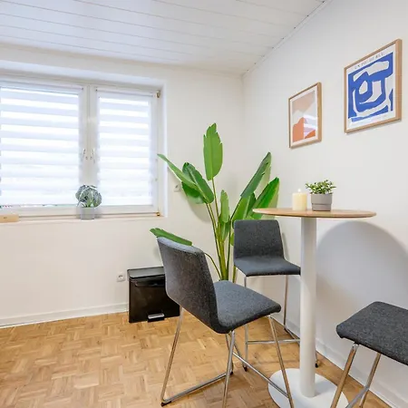Moderne Wohnung, 5 Min Zum Centro, 30min Zur Messe Essen, Perfekt Fuer Paare Oder Familien, Kostenloses Wlan Apartmán Oberhausen (North Rhine-Westphalia)