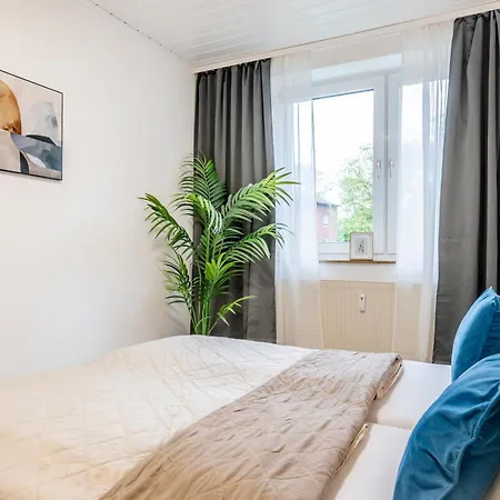 Moderne Wohnung, 5 Min Zum Centro, 30min Zur Messe Essen, Perfekt Fuer Paare Oder Familien, Kostenloses Wlan Oberhausen (North Rhine-Westphalia)