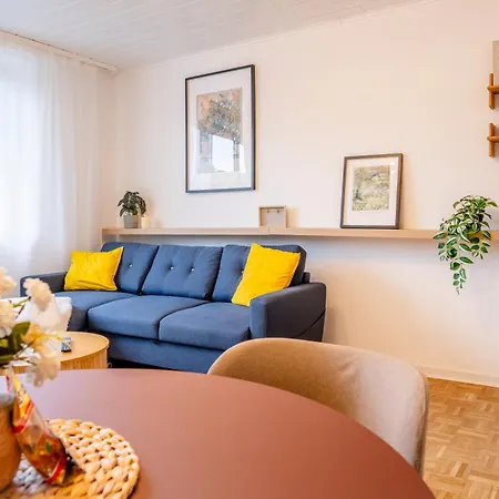 Moderne Wohnung, 5 Min Zum Centro, 30min Zur Messe Essen, Perfekt Fuer Paare Oder Familien, Kostenloses Wlan