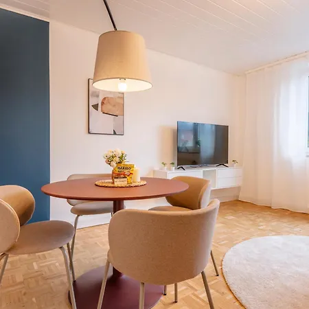Apartmán Moderne Wohnung, 5 Min Zum Centro, 30min Zur Messe Essen, Perfekt Fuer Paare Oder Familien, Kostenloses Wlan